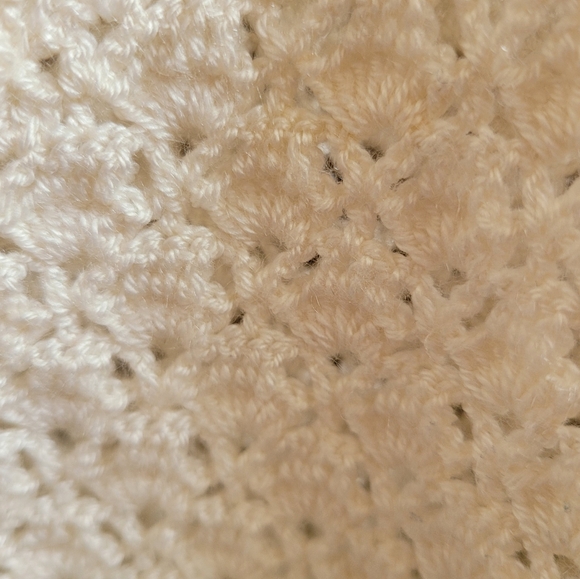 Crochet cottage core vest - Picture 3 of 4